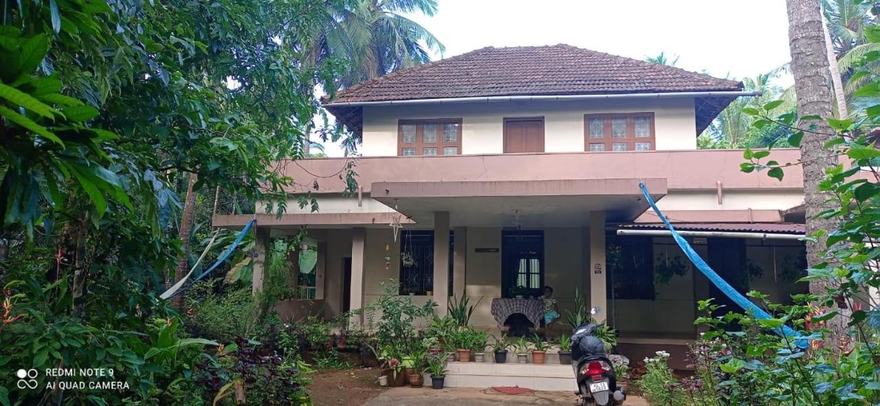 Narayanalayam-Vintage Retreat-Homestay & Rest'Inn カンヌール エクステリア 写真